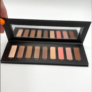 Studio Makeup Ease To Wear Eyeshadow Palette New